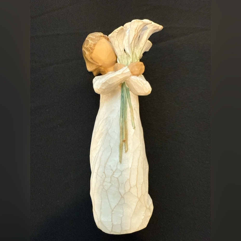 Willow Tree® “Beautiful Wishes” Figurine  – Calla Lilies – 2010   Item #8
